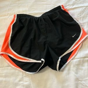 Nike dri-fit tempo running shorts black